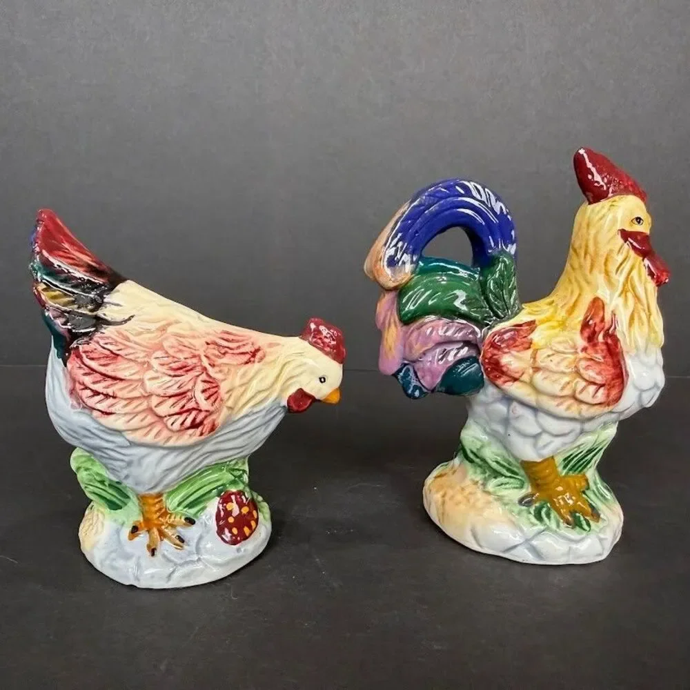 Unbranded rooster hen